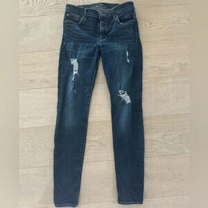 Hudson dark denim distressed skinny jean size 27